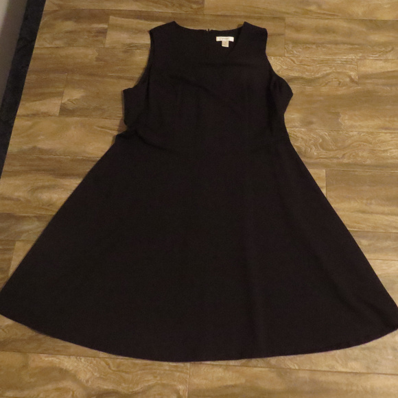 CJ Banks Dresses & Skirts - cj banks Black Dress w/Flare Skirt Size 20W  EUC